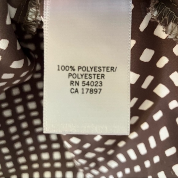 Banana Republic Woman’s Flutter Short Sleeve Brown Blouse (Medium) - Picture 6 of 6